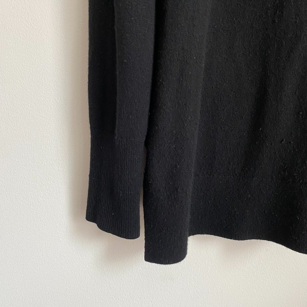 Everlane Cashmere Button Cardigan with Pockets - Picture 2 of 7